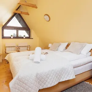 https://apartment-wojciecha-brzegi-zakopane-by-renters.zakopanehotels.org